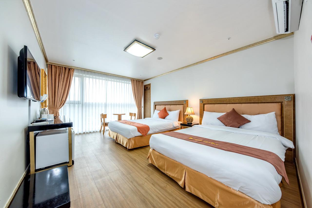 Pearly Hotel Jeju Exteriör bild