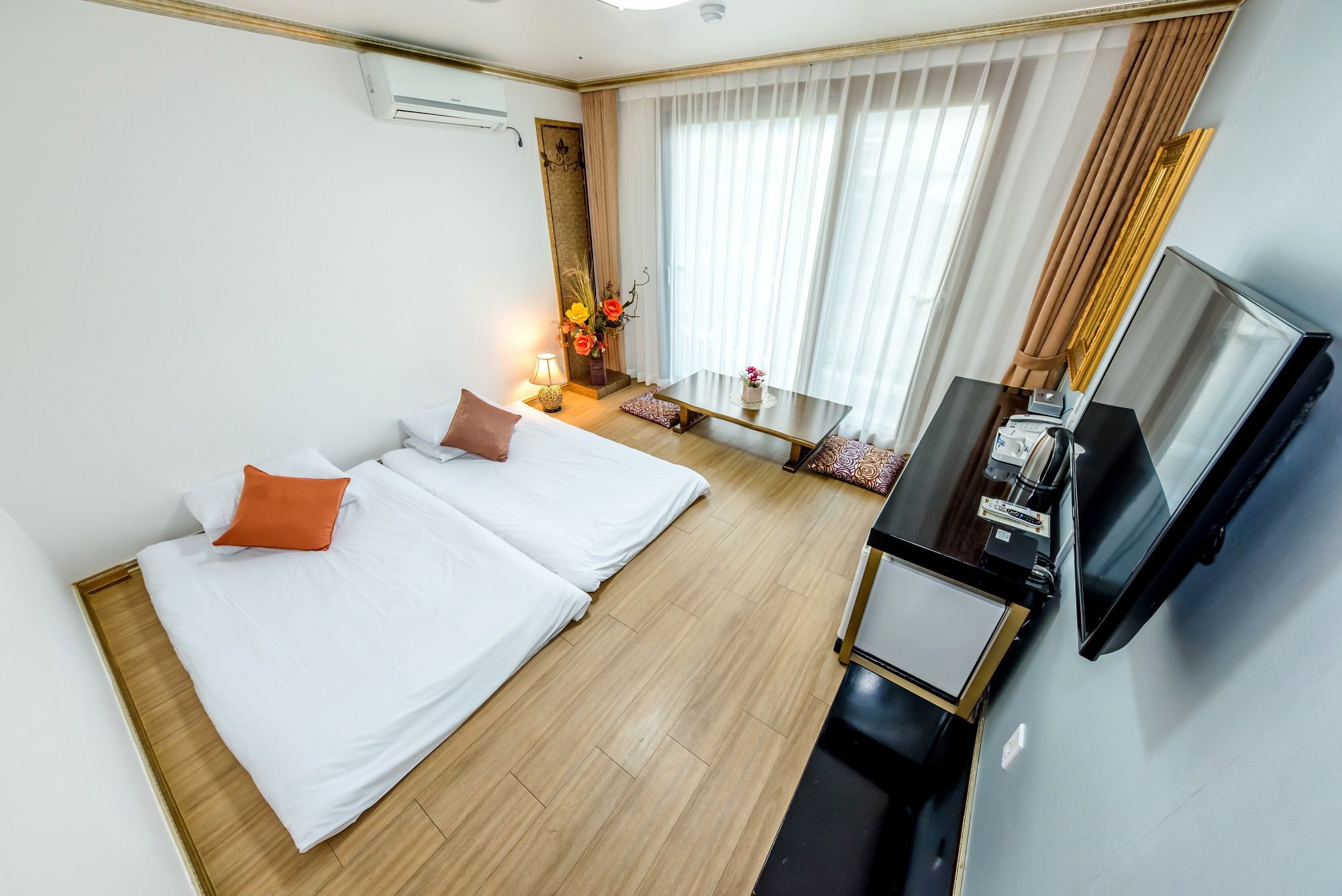 Pearly Hotel Jeju Exteriör bild